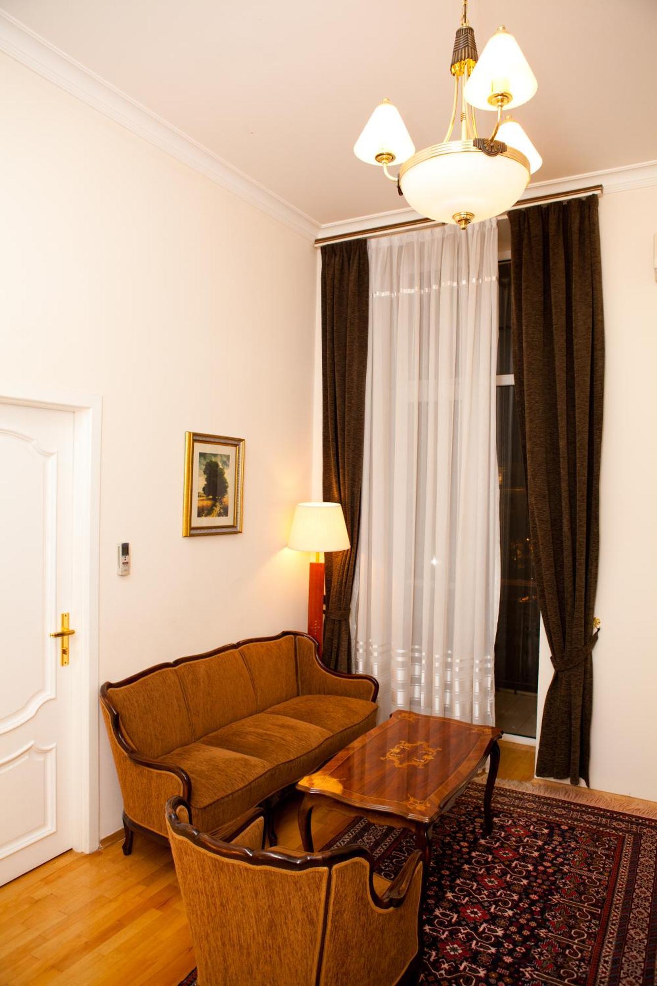 Azcot Hotel บากู ภายนอก รูปภาพ